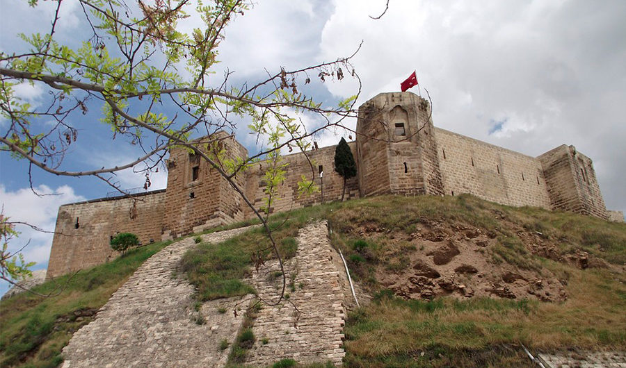 fachada do castelo na turquia. Nas cidades mais antigas do Mundo